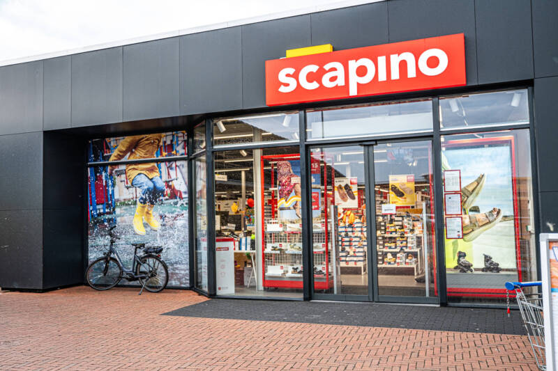 Man aangehouden na bedreiging met mes in Scapino Oosterwolde
